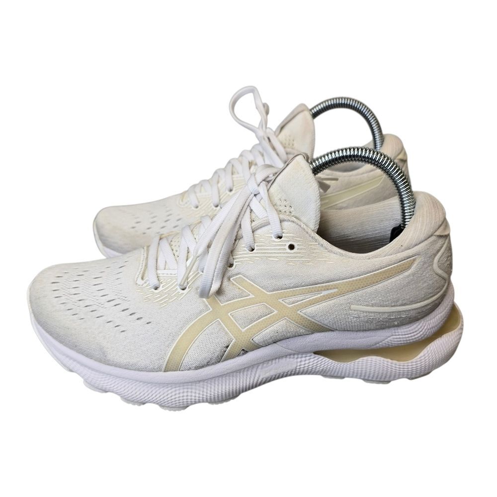 ASICS Women's 9 Gel-Nimbus 24 White Cream Running Shoes Sneakers